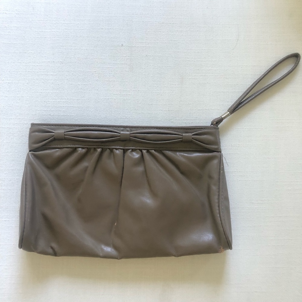 MCI Vintage Grey Clutch/Wristlet - OS